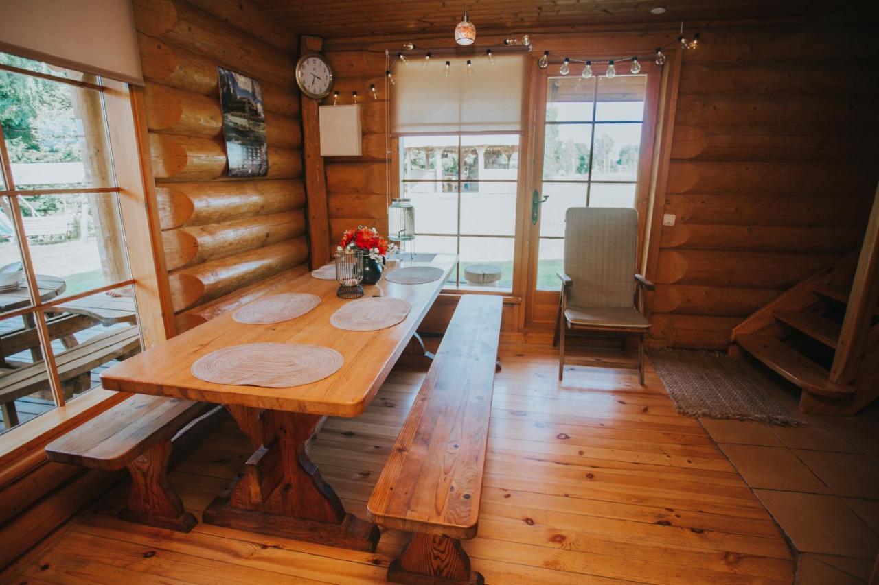 Brivdienu Maja Ar Pirti "Strautkalni" Ieriki Exterior foto